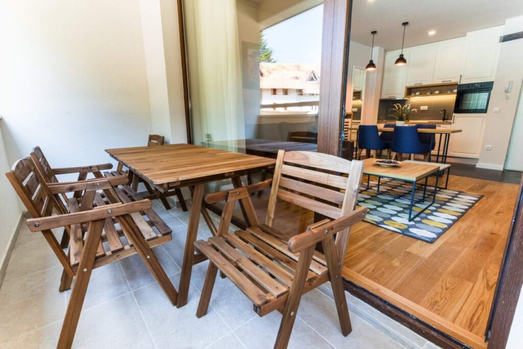 HC0A0086-1240×827-1-1