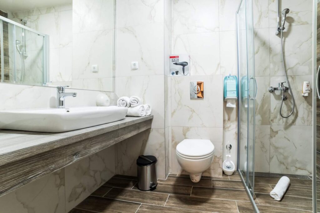 HC0A0443-1240×827-1-1