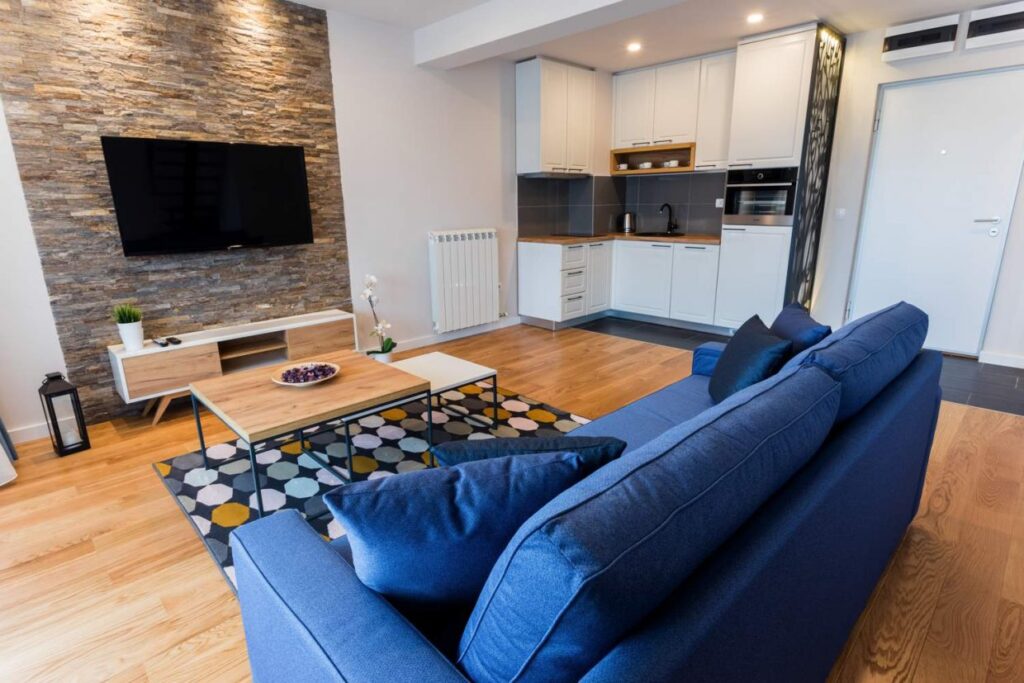 HC0A0627-1240×827-1-1