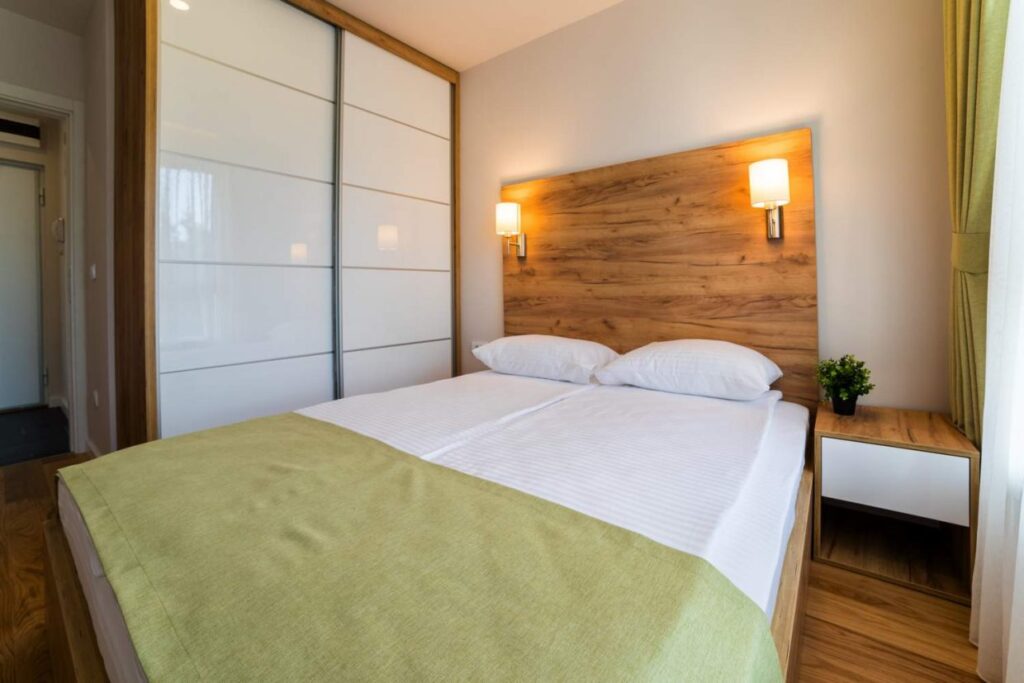 HC0A9709-1240×827-1-1