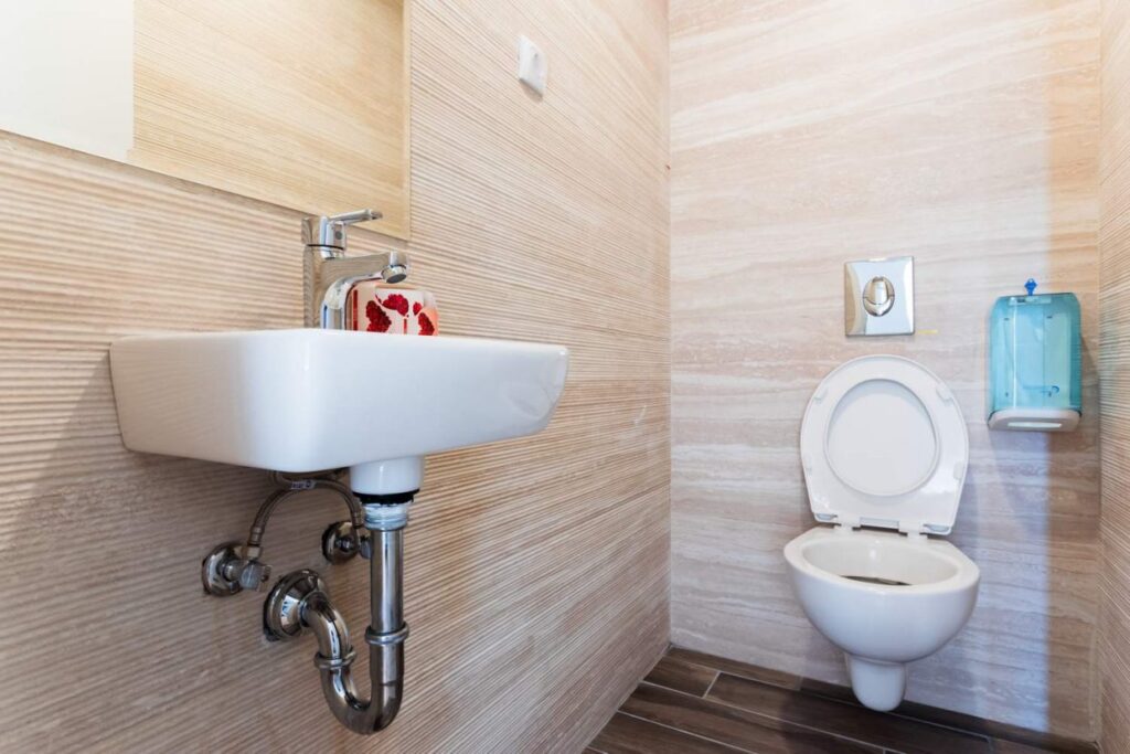 HC0A9896-1240×827-1-1