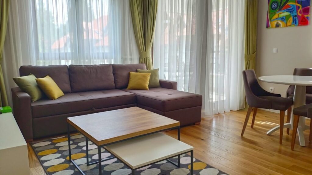 IMG_20200611_102951_1-min-1240×698-1-1