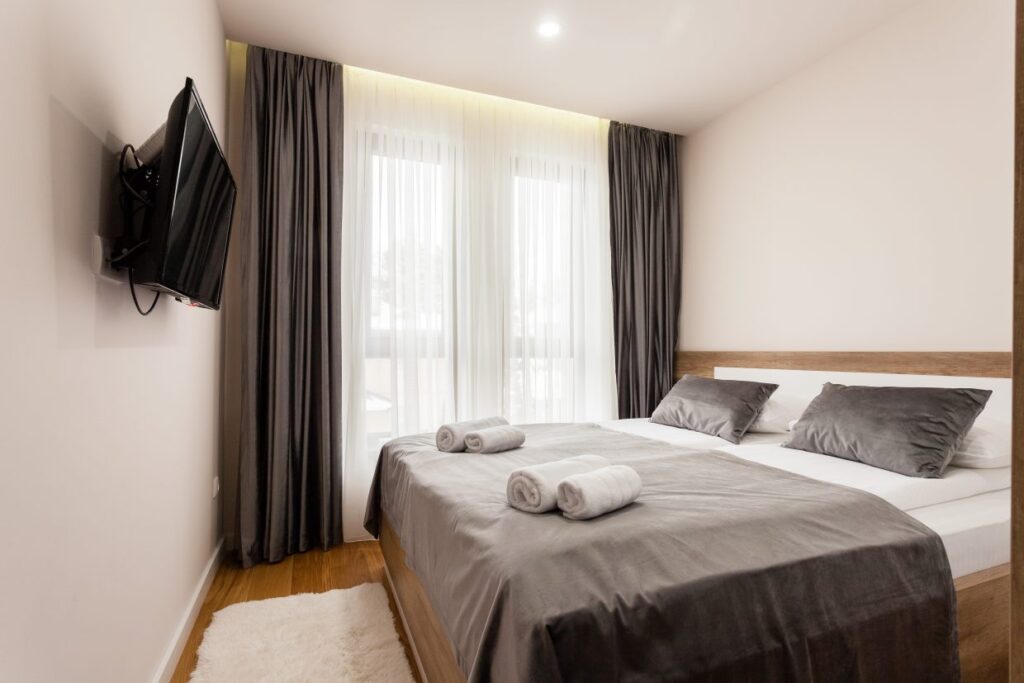 IMG_4655-1240×827-1-1