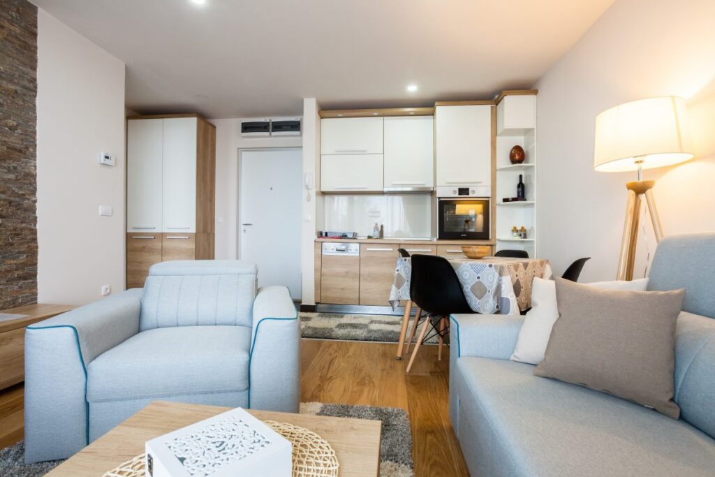 IMG_4814-1240×827-1-1