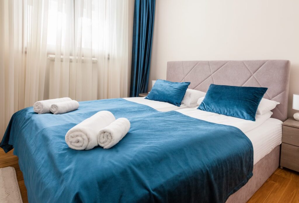 IMG_4913-1240×844-1-1