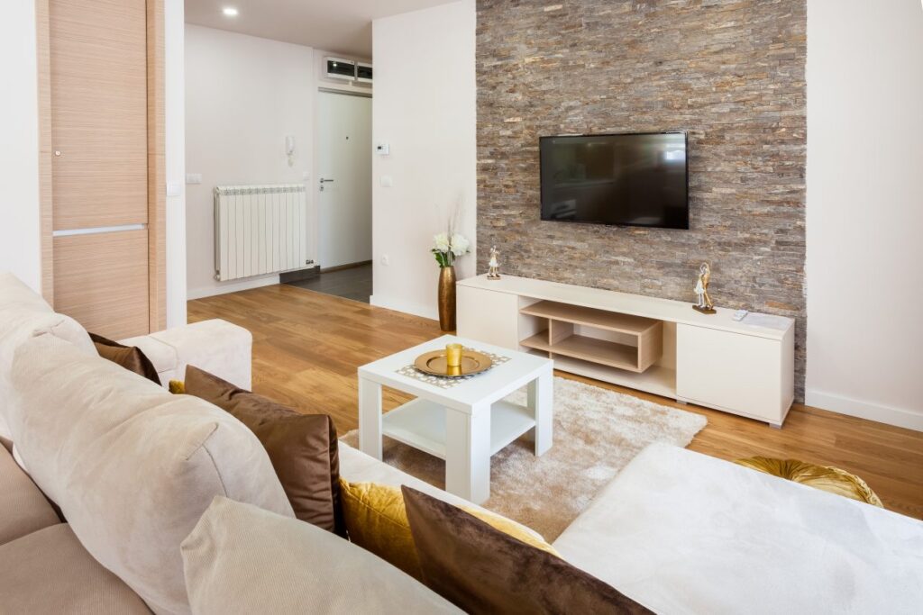 IMG_4925-1240×827-1-1