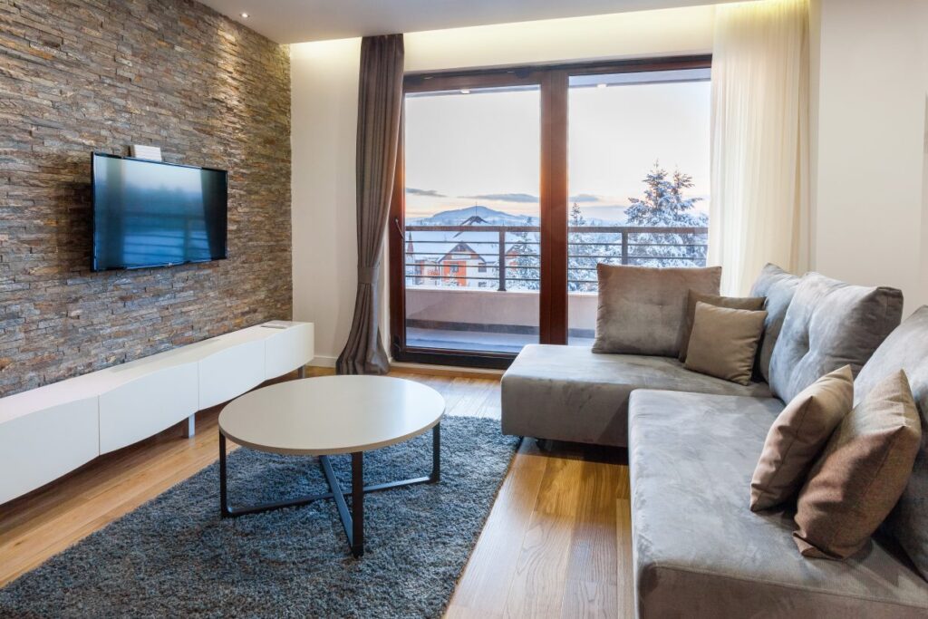 IMG_4958-1-1240×827-1-1