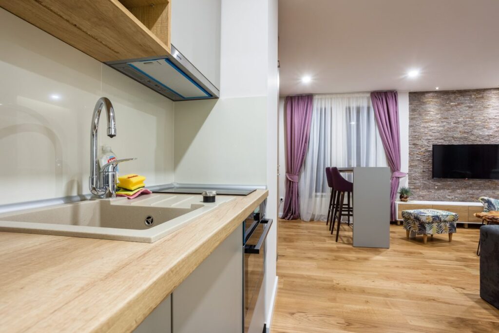 IMG_5085-1240×827-1-1