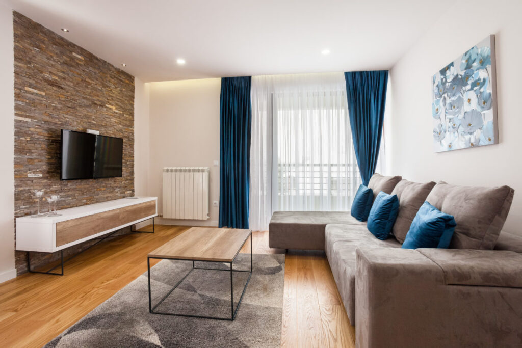 IMG_5192-2-1240×827-1-1