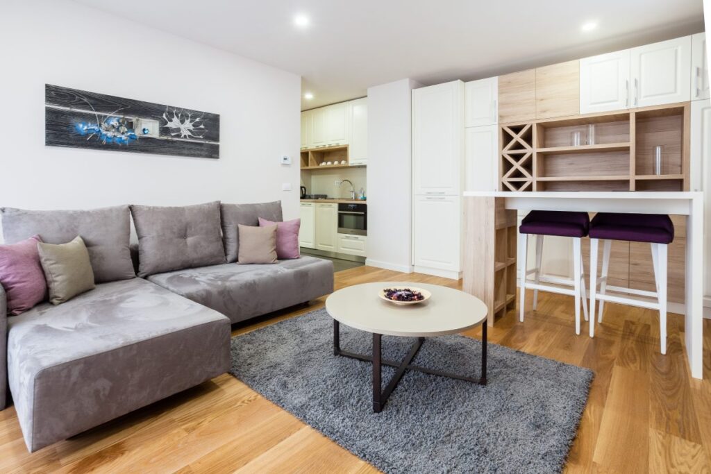 IMG_5213-1240×827-1-1