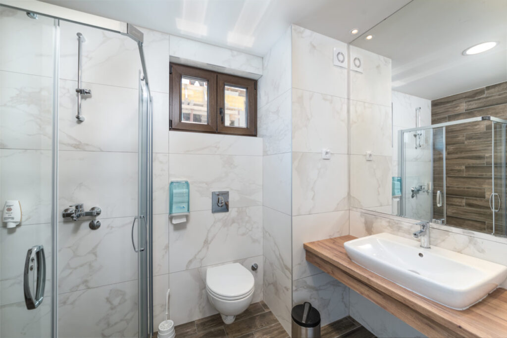 LUKA KOPRIVICA – LUKA3RD@GMAIL.COM