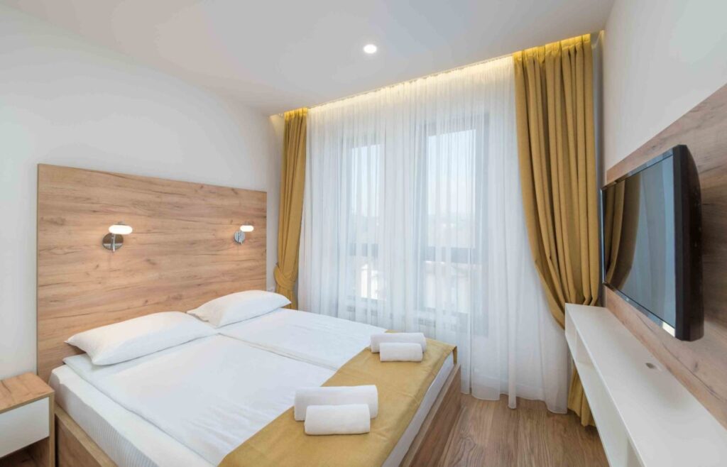 LUKA KOPRIVICA – LUKA3RD@GMAIL.COM