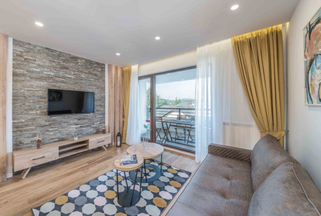 LUKA KOPRIVICA – LUKA3RD@GMAIL.COM