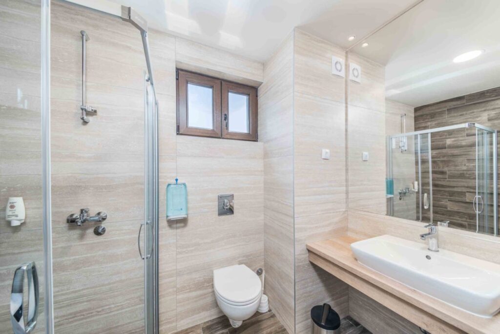 LUKA KOPRIVICA – LUKA3RD@GMAIL.COM