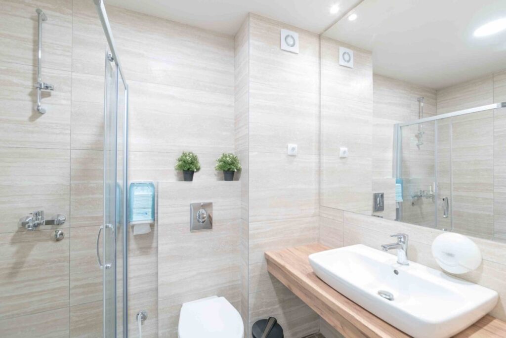 LUKA KOPRIVICA – LUKA3RD@GMAIL.COM