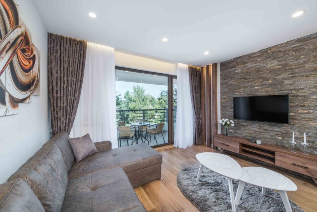 LUKA KOPRIVICA – LUKA3RD@GMAIL.COM