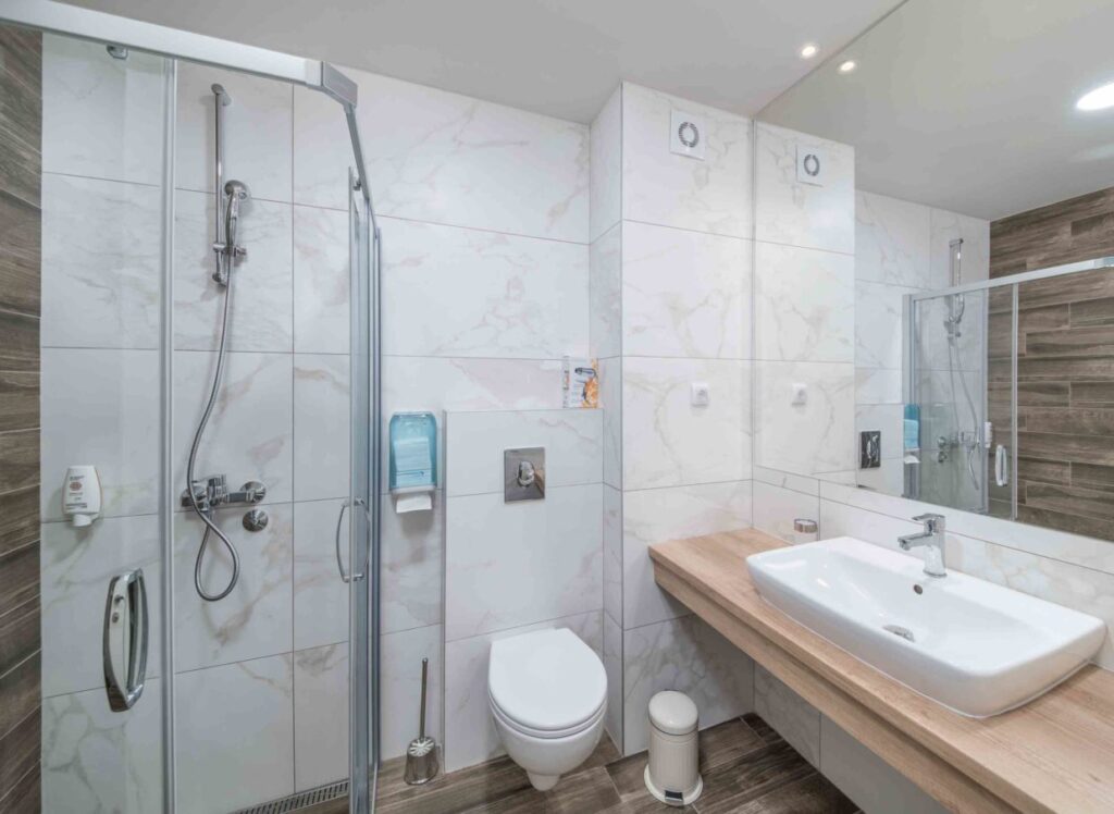 LUKA KOPRIVICA – LUKA3RD@GMAIL.COM