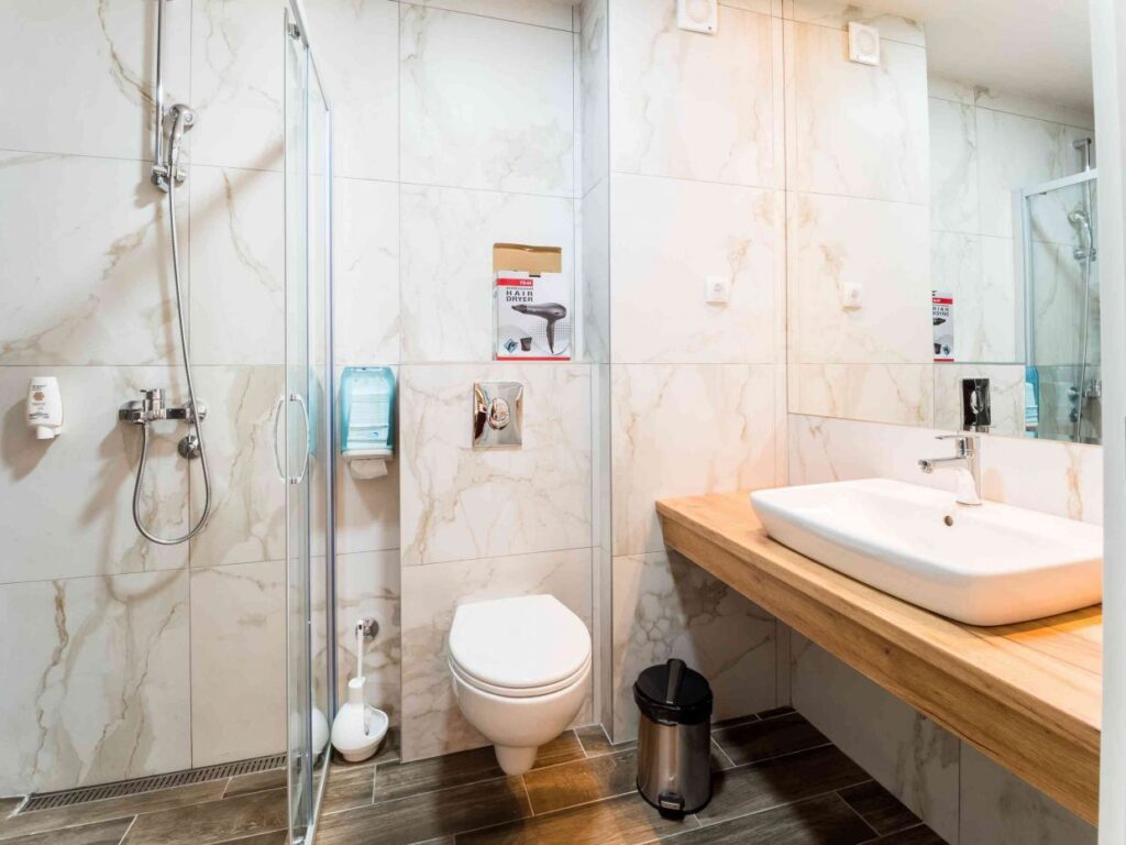 PANA9293-1240×930-1-1