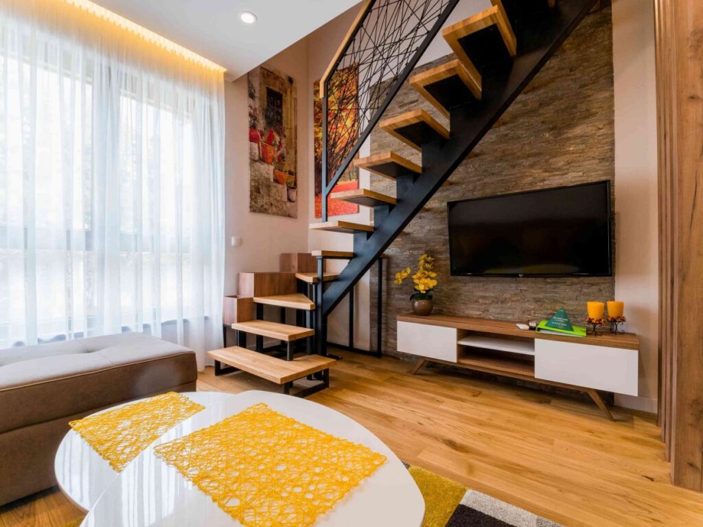 PANA9428-1240×930-1-1