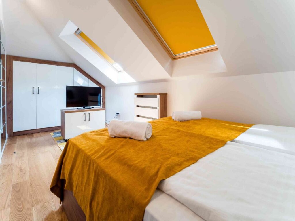 PANA9462-1240×930-1-1