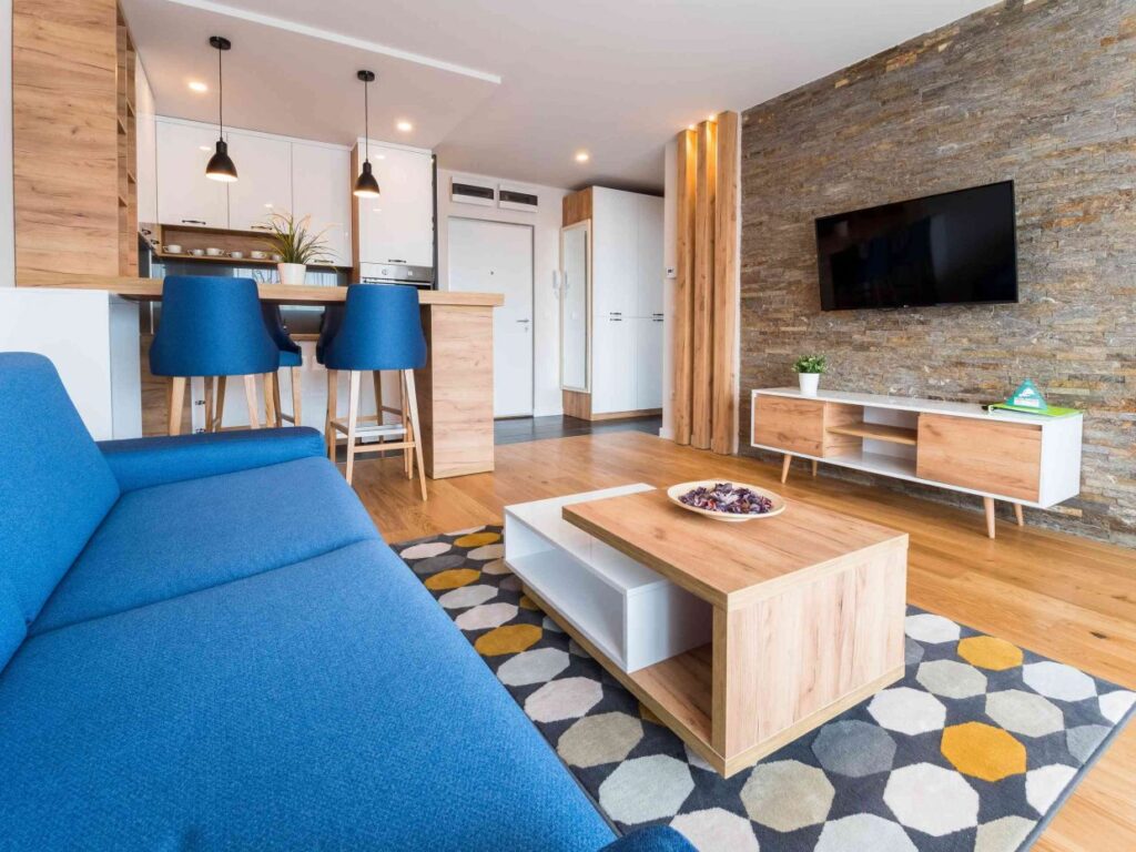 PANA9554-1240×930-1-1